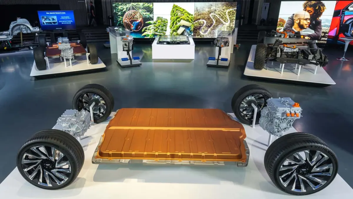 Нові електромобілі General Motors отримали батареї з перероблених матеріалів