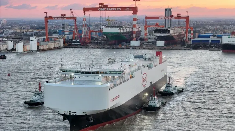 Китайські автовози BYD розширять морський флот компанії до 18 кораблів