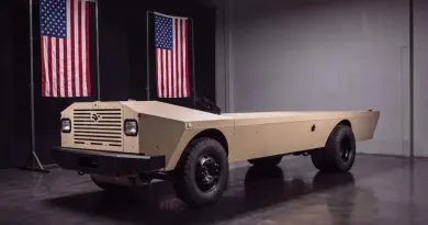 Американська армія отримає безпілотний гібридний автомобіль з розширеним запасом ходу