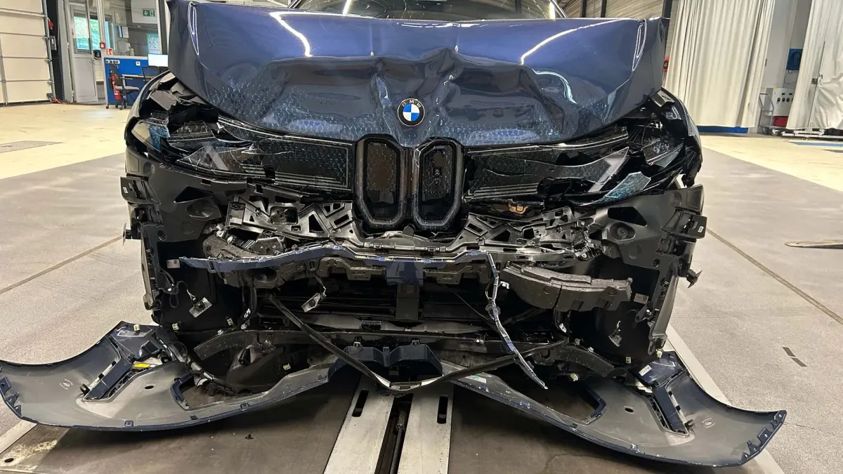 BMW iX3 Euro NCAP: Новий електричний кросовер отримав п'ять зірок за безпеку