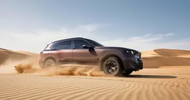BMW iX5 Long-Wheelbase: розкішний електрокросовер з 31-дюймовим телевізором