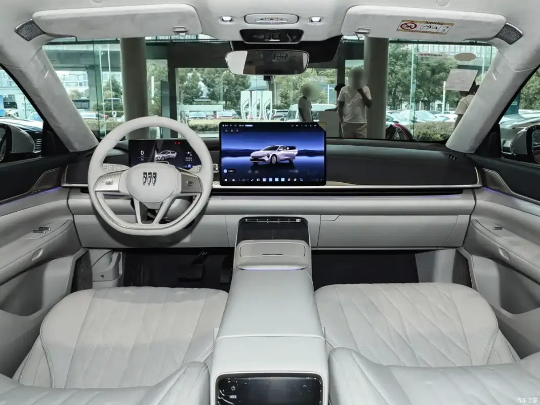 Електричний седан Buick Electra L7 офіційно вийшов на ринок