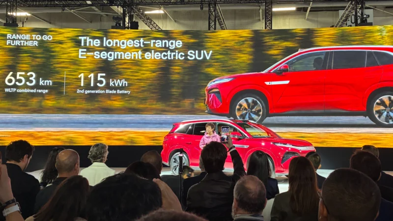 Електричний кросовер BYD Atto 8 дебютував із надшвидкою зарядкою
