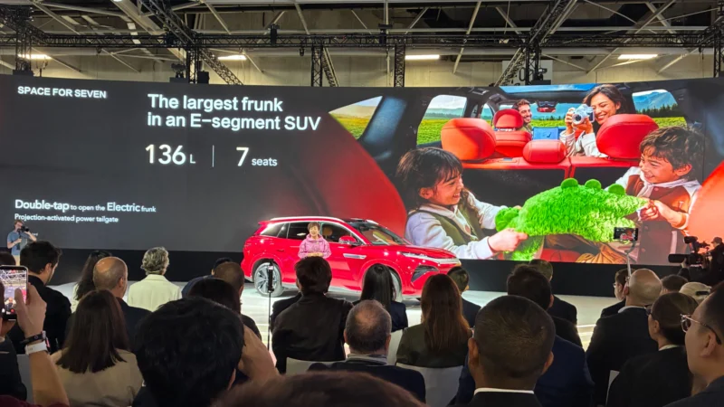 Електричний кросовер BYD Atto 8 дебютував із надшвидкою зарядкою