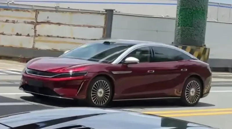 BYD Da Han седан: Флагманський електромобіль з запасом ходу 1008 км