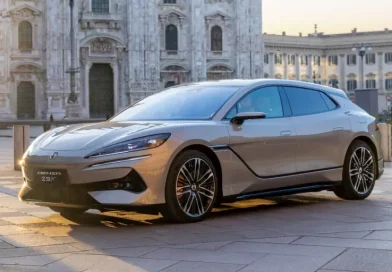 Європейський дебют Denza Z9 GT: розкішний шутінг-брейк від BYD коштує втричі дорожче, ніж у Китаї