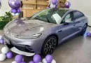 Преміальний седан Denza Z9S з запасом ходу до 1100 км надійшов до дилерів