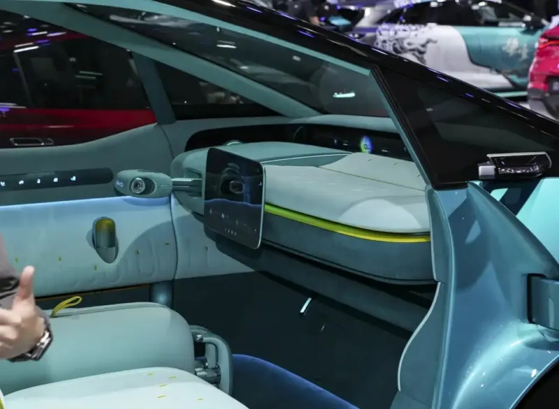 Новий мінівен BYD Ocean MPV помітили на тестах із лідаром на даху