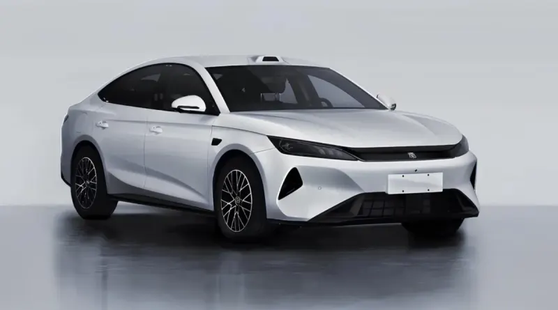 Новий BYD Qin Plus з LiDAR: гібридний седан готовий підкорювати масовий ринок