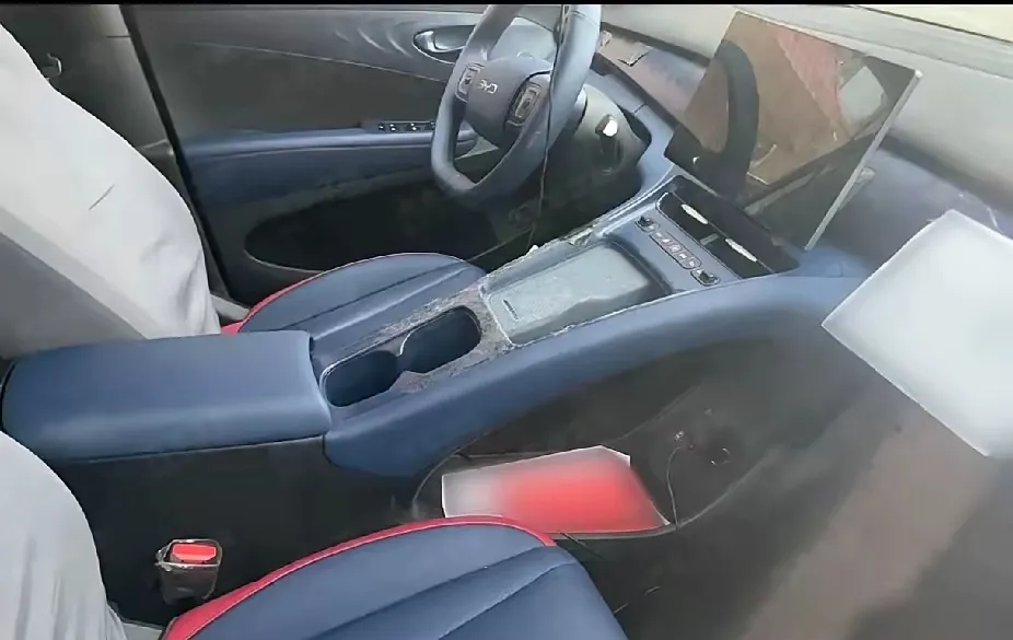 Оновлений BYD Seagull: новий інтер'єр, потужніший двигун та збільшені габарити