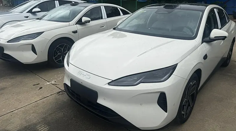 BYD Seal 06: оновлена модель вже у дилерів, розкрито потужність 240 кВт