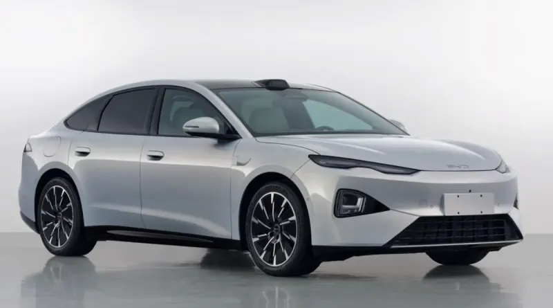 Новий BYD Seal 07: до 718 км запасу ходу та швидка зарядка