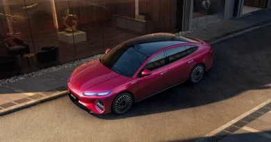 Майбутнє люксових седанів: BYD Seal 08 дебютує з неймовірними характеристиками