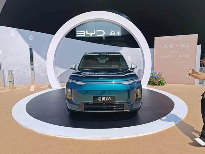 Кросовер BYD Sealion 08 вийшов на ринок з акумуляторами Blade другого покоління