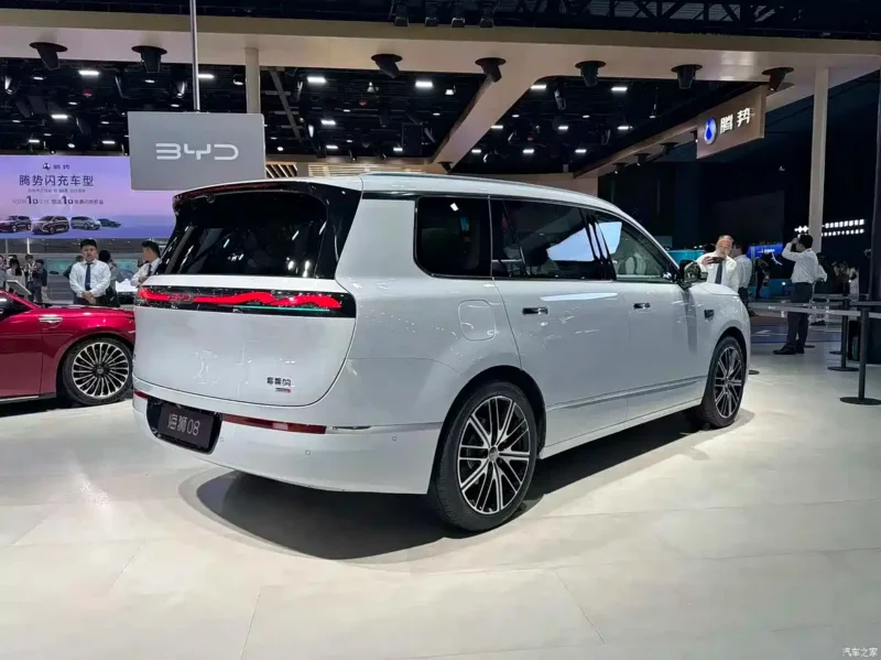 Новий флагманський SUV BYD Sealion 08 виходить на ринок із запасом ходу 900 км