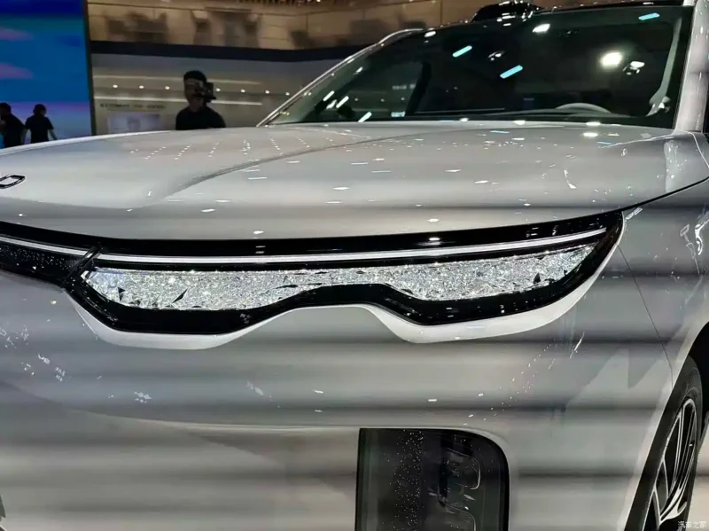 Новий флагманський SUV BYD Sealion 08 виходить на ринок із запасом ходу 900 км