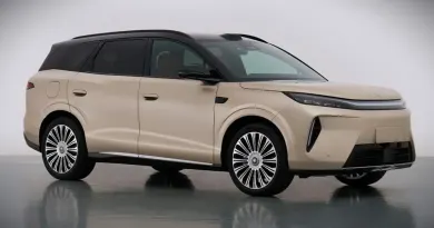 Новий BYD Tang EV отримав повний привід на 691 к.с. та швидкість 250 км/год