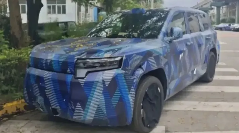 Позашляховик BYD Ti 6 виїхав на тести: перші фото та подробиці