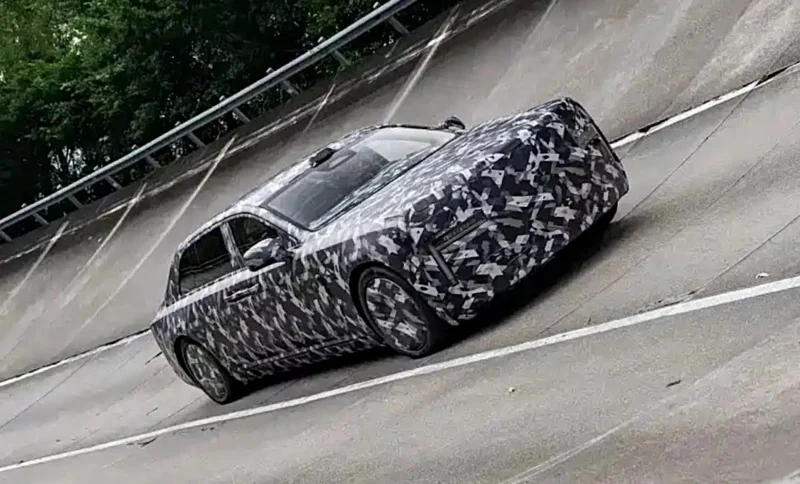 Флагманський електромобіль BYD Yangwang: нові деталі про розкішний седан