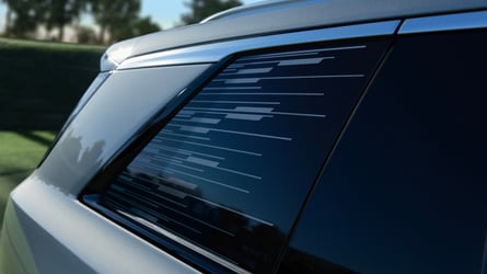 Cadillac Vistiq відкликання: 14 000 електрокросоверів через ризик защемлення дітей