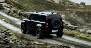 Новий компактний електромобіль Defender Sport EV помітили на випробуваннях