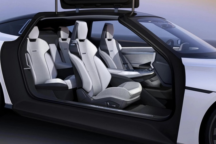 DeLorean Motor Company Alpha5