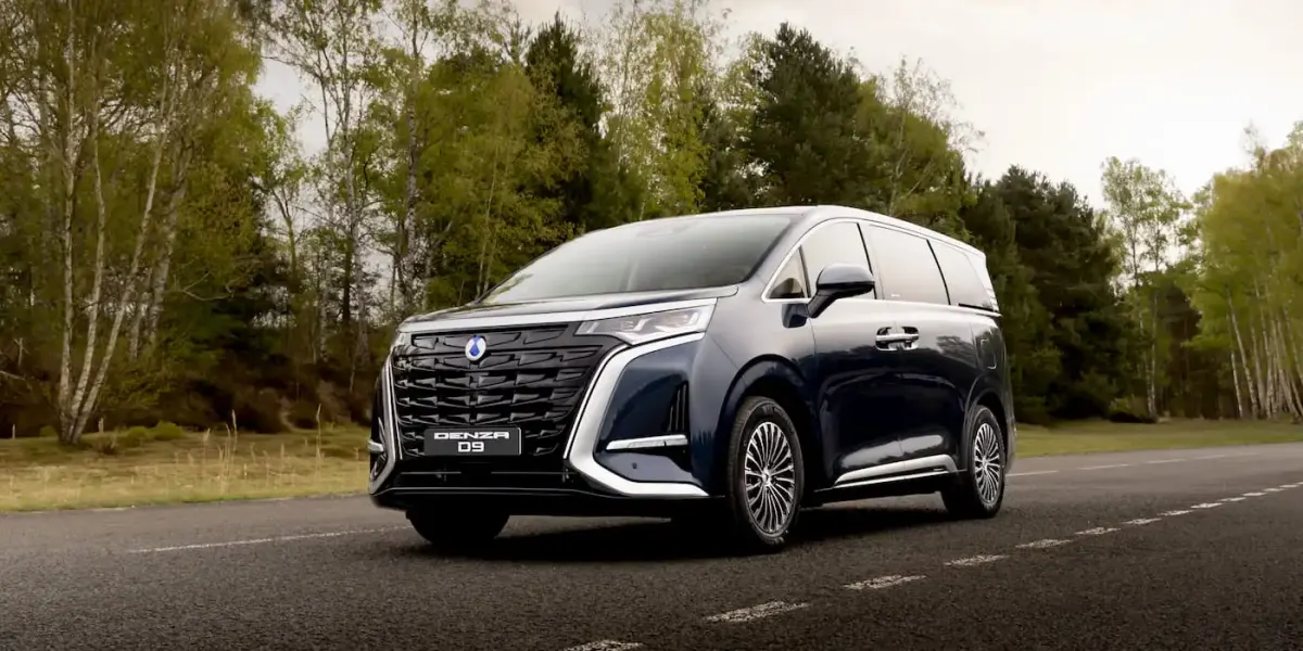 Denza D9: розкішний 7-місний мінівен від BYD виходить на ринок