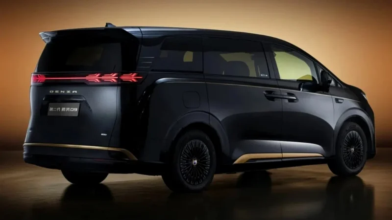Denza D9 Dark Gold: Новий колір і ціна для мінівена BYD