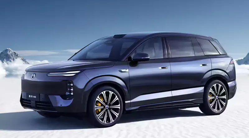 Новий Denza N8 EV отримав 1193 к.с. та запас ходу понад 1000 км