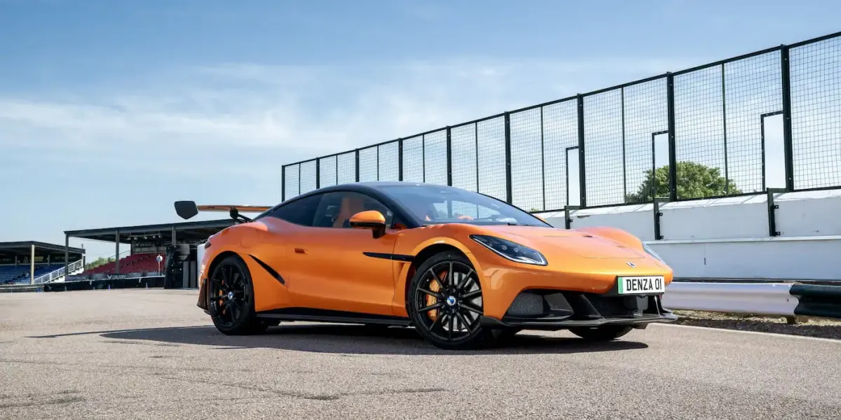 Електричний суперкар Denza Z від BYD обійшов Porsche за швидкістю та ціною