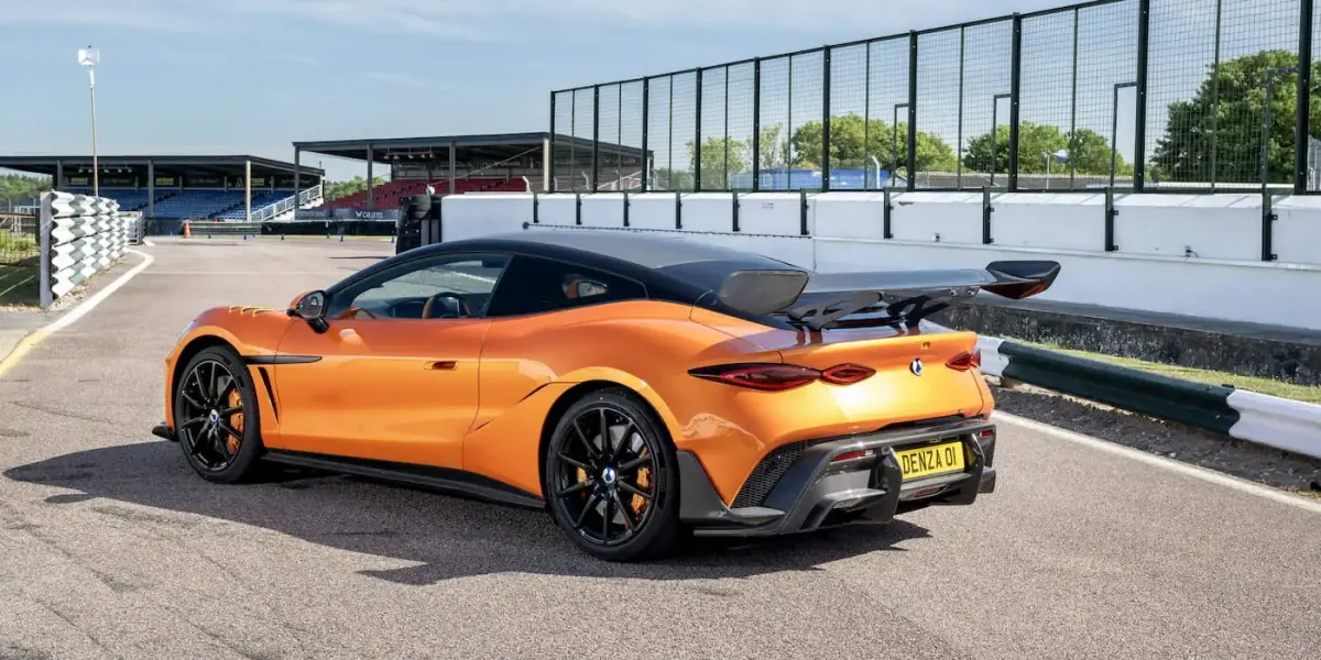 Електричний суперкар Denza Z від BYD обійшов Porsche за швидкістю та ціною