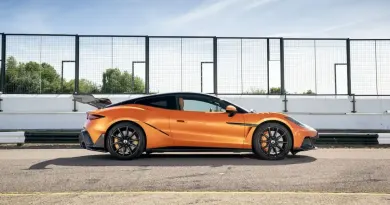 Електричний суперкар Denza Z від BYD обійшов Porsche за швидкістю та ціною
