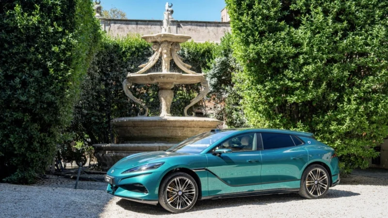 Denza Z9 GT стане першим авто BYD з автопілотом God's Eye в Європі