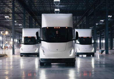 Einride викупить 500 тягачів Tesla Semi для комерційних перевезень у США