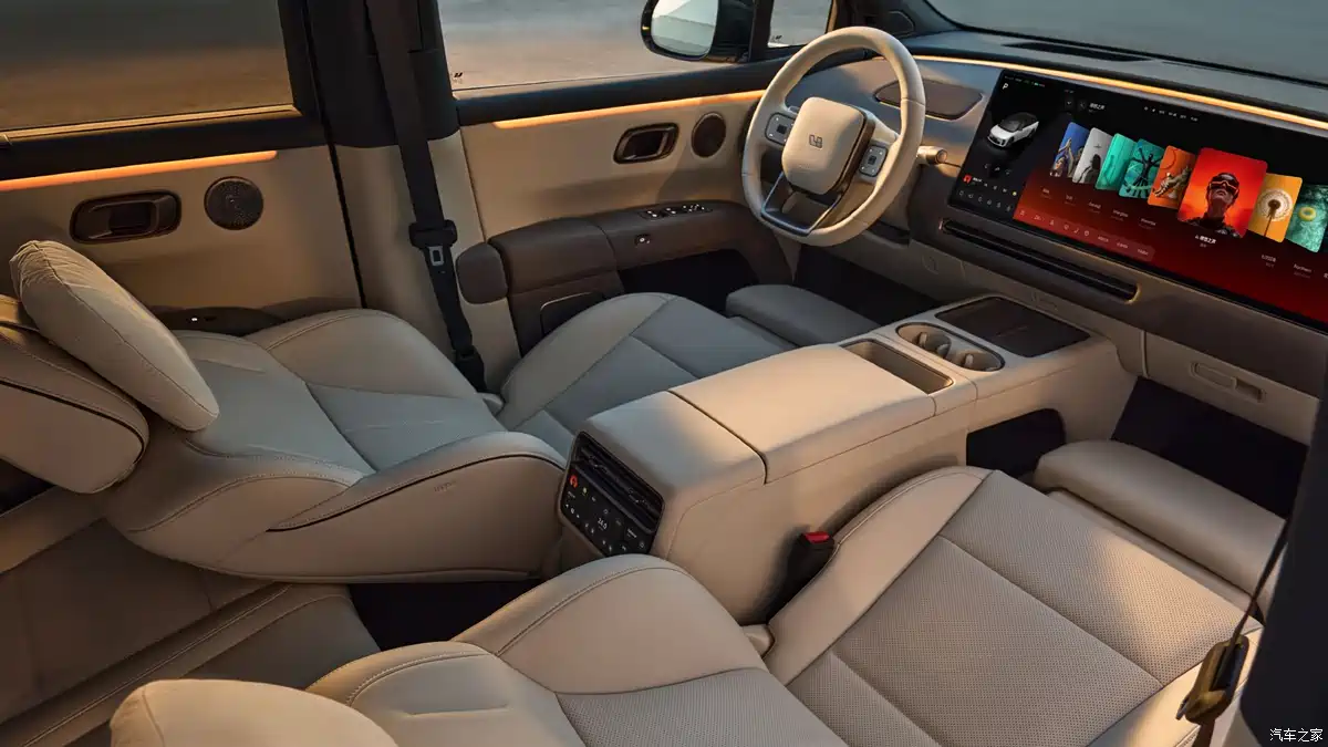 Новий електромобіль Li Auto i6 2026 виходить на ринок без батарей CATL