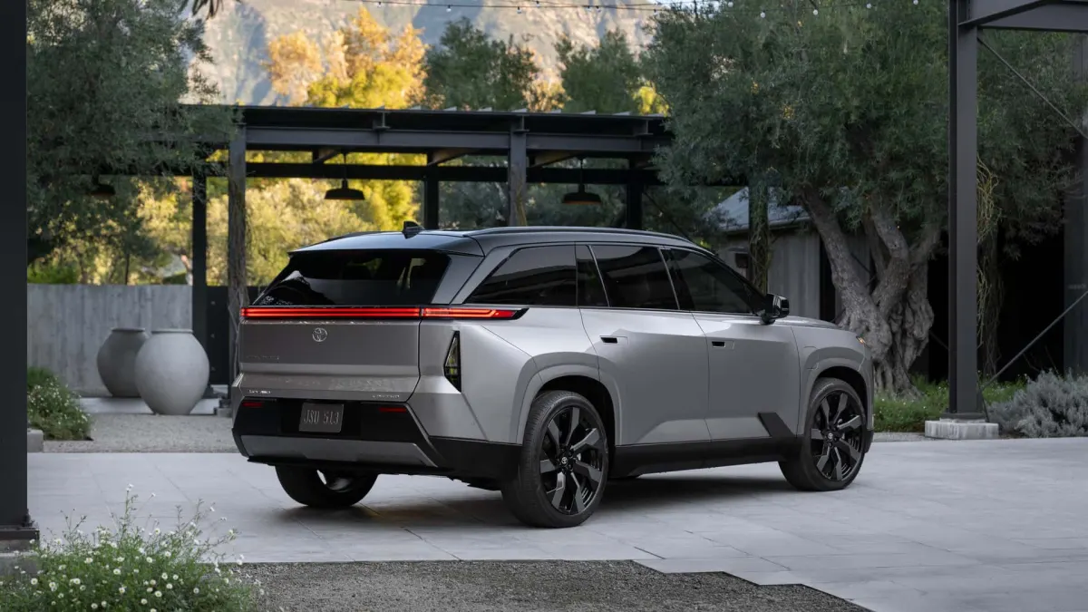 Електромобіль Toyota Highlander EV: Запуск відкладається на невизначений термін