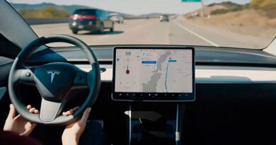 Електромобілі Tesla тепер сканують вибоїни та нерівності на дорогах