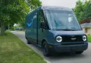 Amazon стрімко нарощує автопарк: 10 000 електричних фургонів Rivian за пів року