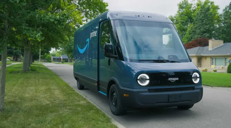 Amazon стрімко нарощує автопарк: 10 000 електричних фургонів Rivian за пів року