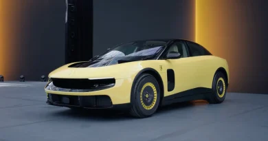 Епохальна прем’єра в Римі: представлено перший електромобіль Ferrari Luce потужністю 1050 к.с.