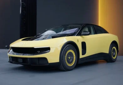 Епохальна прем’єра в Римі: представлено перший електромобіль Ferrari Luce потужністю 1050 к.с.