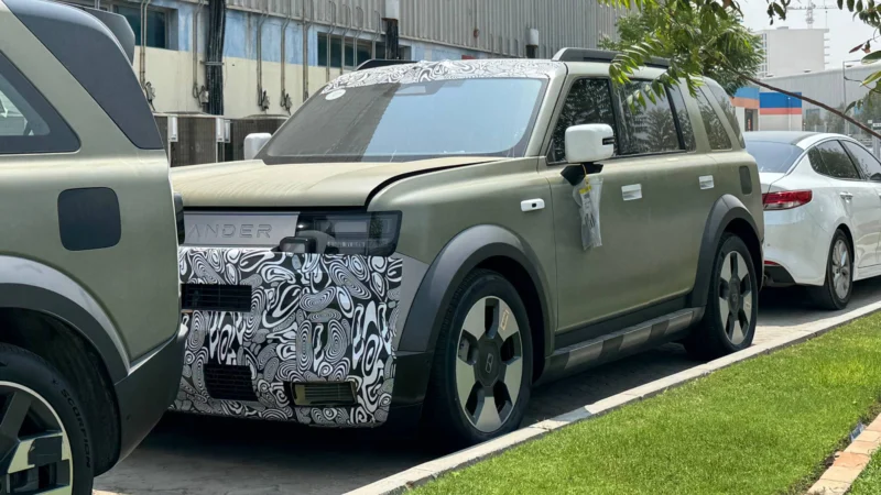 Кросовер Freelander 8 виїхав на тести в ОАЕ перед світовим стартом