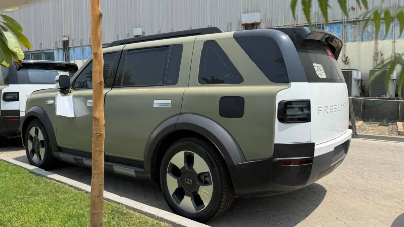Кросовер Freelander 8 виїхав на тести в ОАЕ перед світовим стартом
