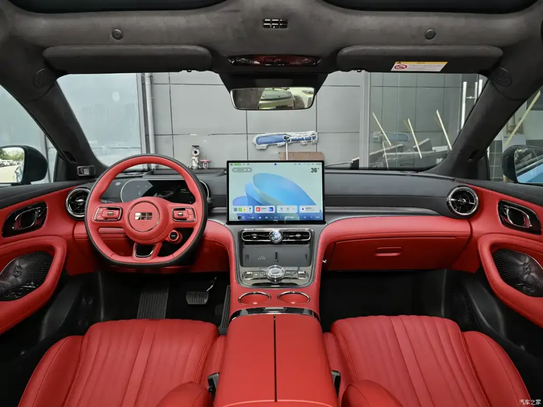 Електричний седан Geely Galaxy TT вийшов на ринок з ціною від $19 100