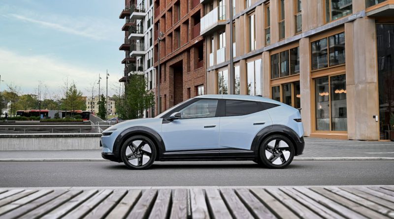 Hyundai IONIQ 3: Доступний електрохетчбек для Європи з новою системою Pleos Connect