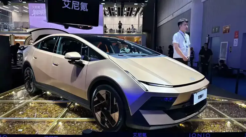 Новий електричний седан Hyundai Ioniq V виходить на ринок за $17 600
