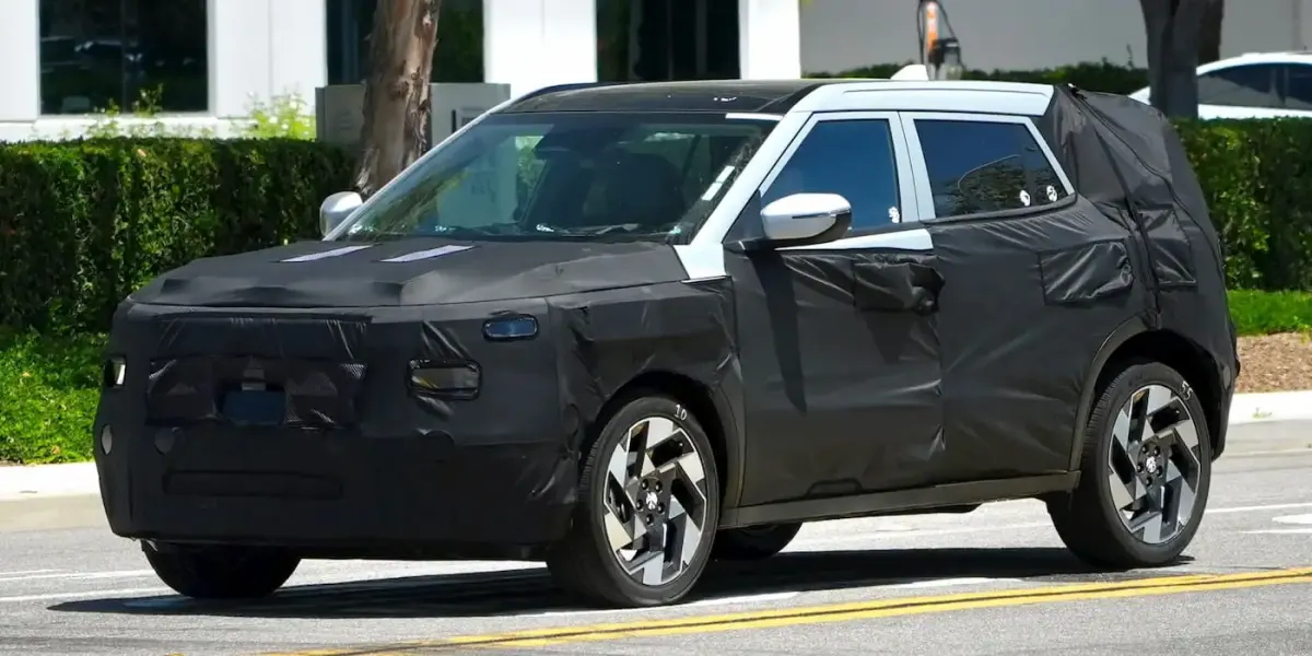 Новий Hyundai Kona: витік фото розкриває брутальний дизайн та оновлений інтер'єр