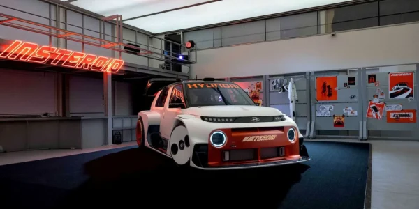 Концепт Hyundai Insteroid EV на презентації