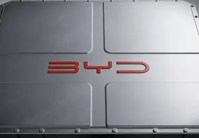 Нове імерсійне охолодження батарей BYD занурює осередки прямо в рідину