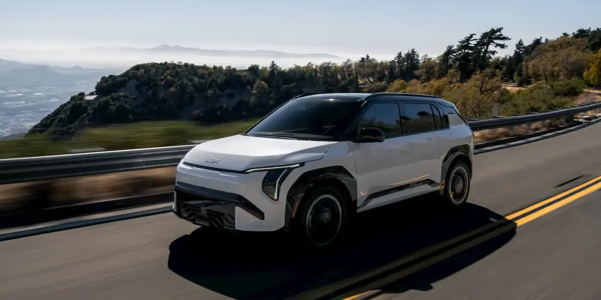Компактний кросовер Kia EV3 вийшов на ринок США за ціною гібрида Niro